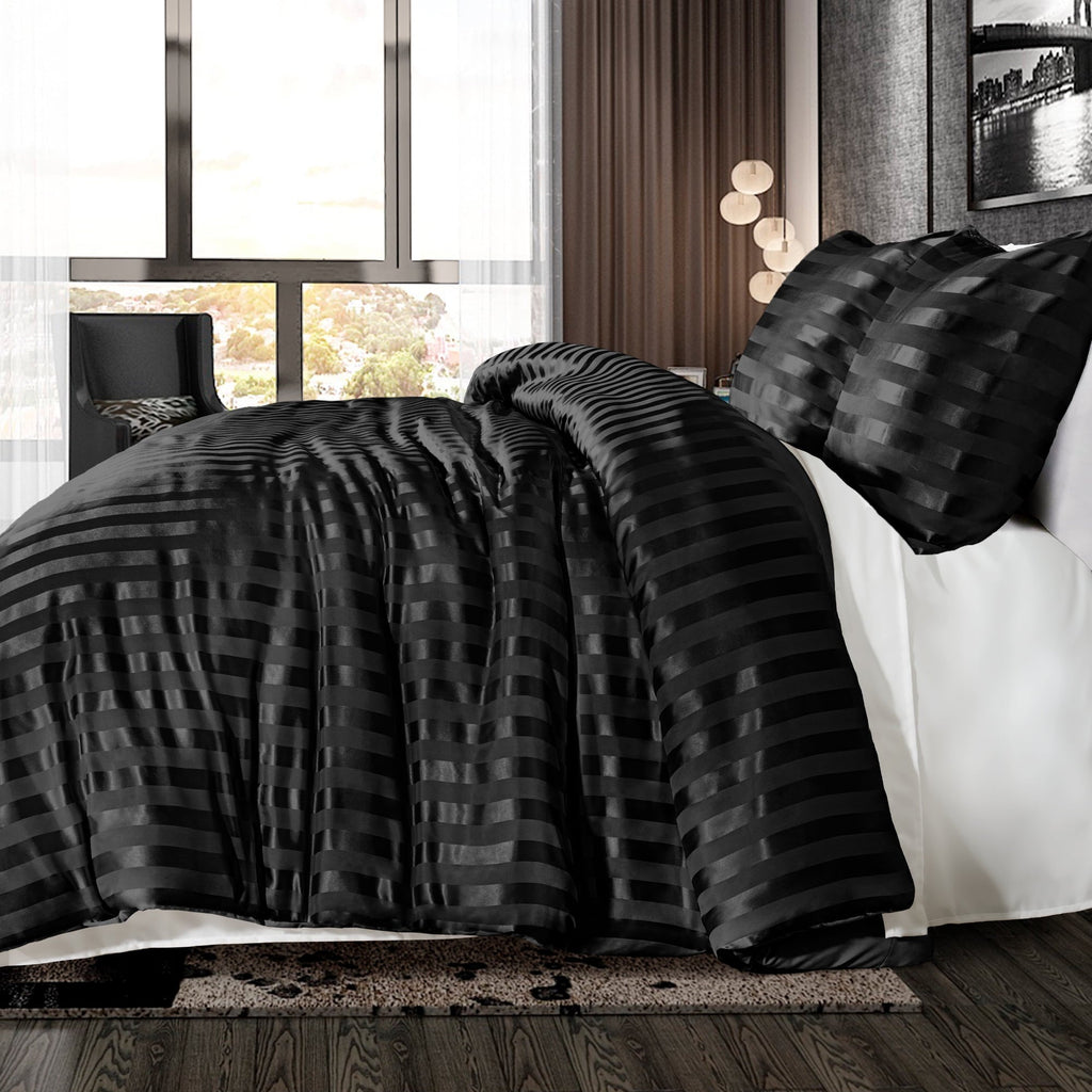 All-Season 3-Piece Reversible Silky Soft King Size Comforter Set, Luxury Stripe Satin Oversized Comforter Bedding Set with 2 Sat... - Hypoallergenic Ultra-Fluffy Quilt for Winter Detail