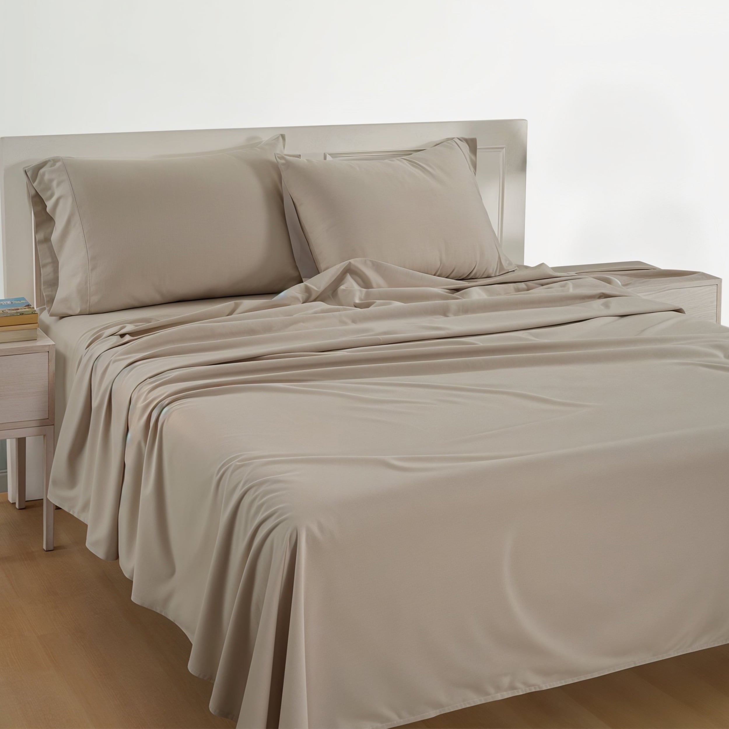Wrinkle-Resistant 100% Cotton Sheets Set – 4 Piece Cal King Bed Sheet, Soft & Comfy All Season Breathable Percale Weave, 15” Snug Fit D... - Premium Ultra-Soft Pillowcase Pair for Sleeping Detail