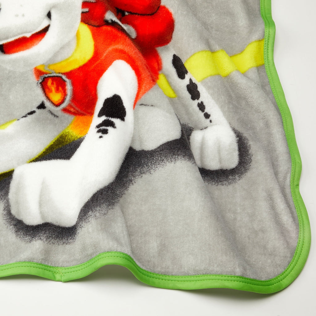 Cozy Fleece Kids Coral Fleece Throw, 46 x60 - Lightweight Plush Warm Blanket for All Seasons Detail