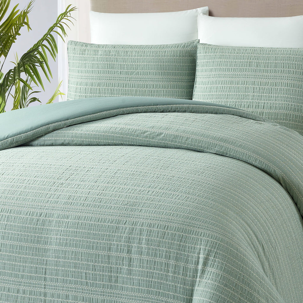 All-Season Crafted Woven 3-Piece Comforter Set, Green River, Full Queen, All Ages - Cloud-Like Soft Lightweight Bed Comforter Detail
