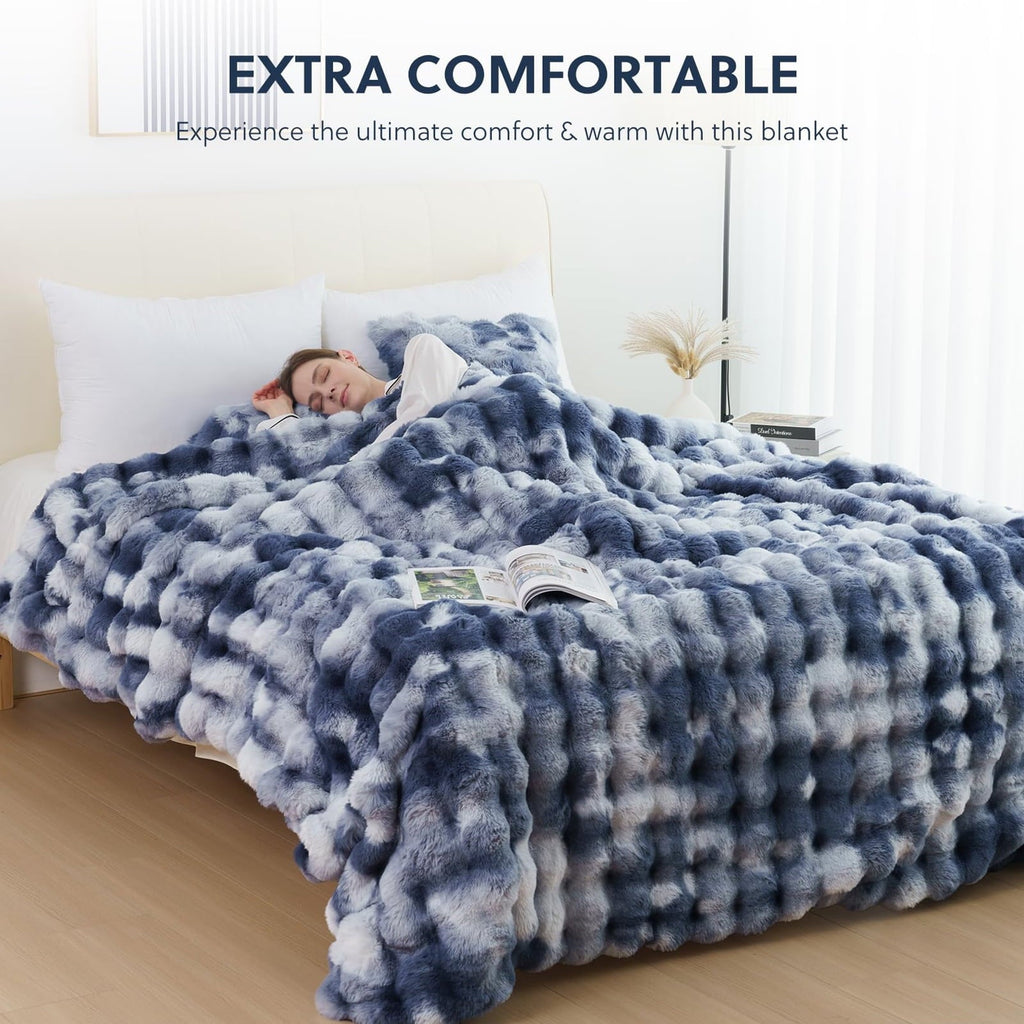 Cozy Fleece Faux Fur Throw Blanket for Couch Luxury Fluffy Thick Bubble Blanket Warm Cozy Throw for Bedroom Living Room, 50" x 60... - Lightweight Plush Warm Blanket for All Seasons Detail