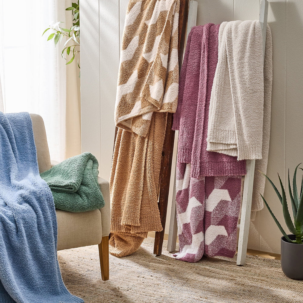 Lightweight Warm Beige Cozy Knit Throw, 50" x 72" - Cozy Fleece Throw Blanket for Couch & Bed Detail