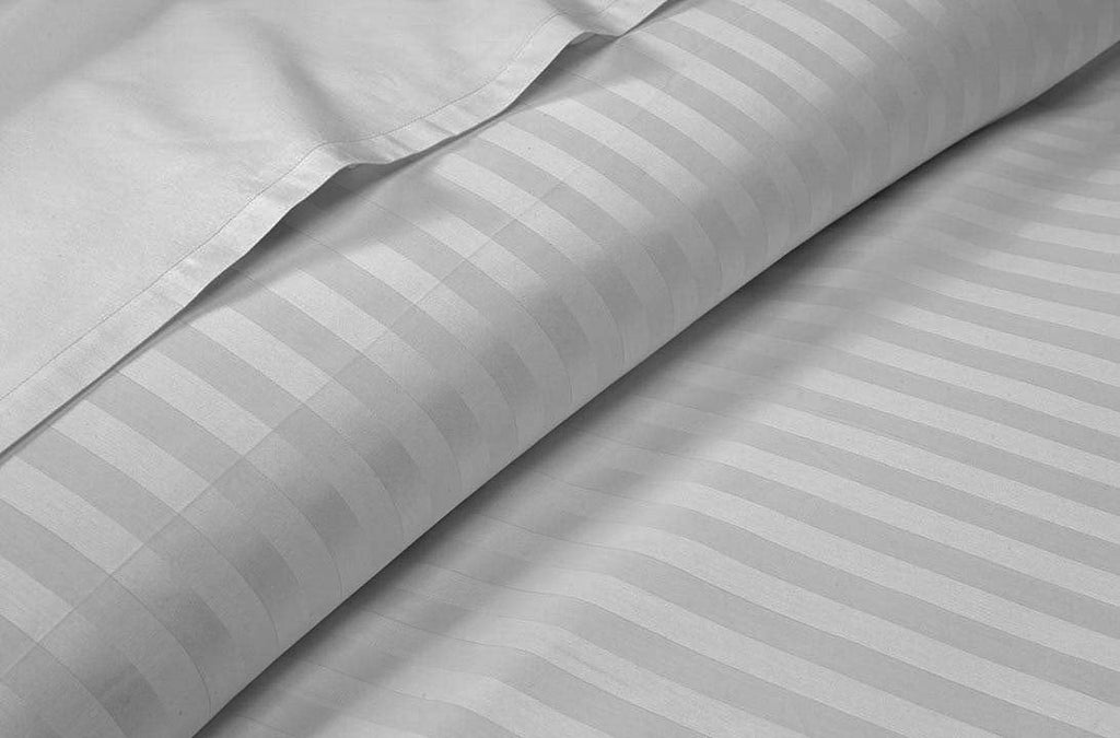 Wrinkle-Resistant 4 Piece 100% Egyptian Cotton Bed Sheets Set - Luxury Soft & Sheets - Deep Pocket of 16" Inch - Hotel Style Silky Bedd... - Breathable Egyptian Cotton Flat & Fitted Sheets Detail