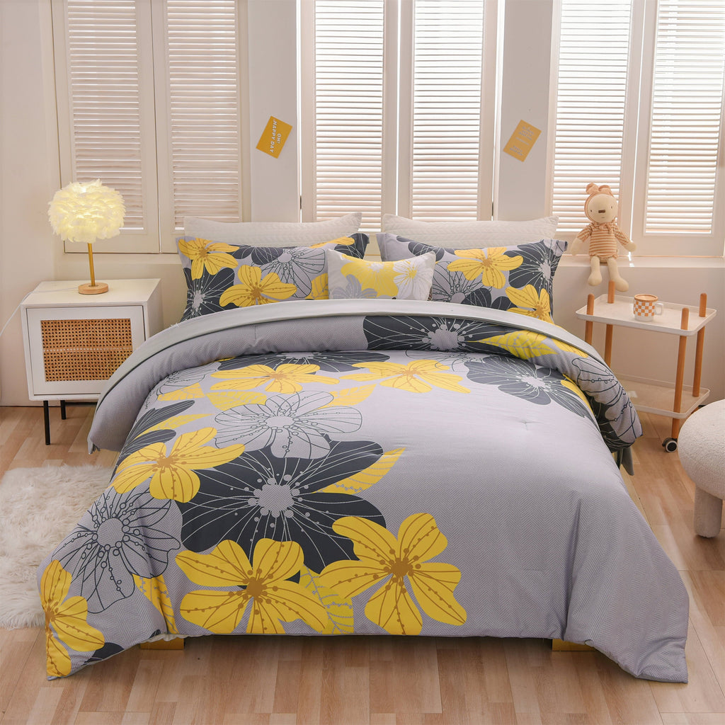 Luxurious Quilted Yellow Floral Comforter Set Queen Flower Bed Set Adult Soft Botanical Boho Bedding Set - Luxurious Quilted Duvet Cover Set Detail