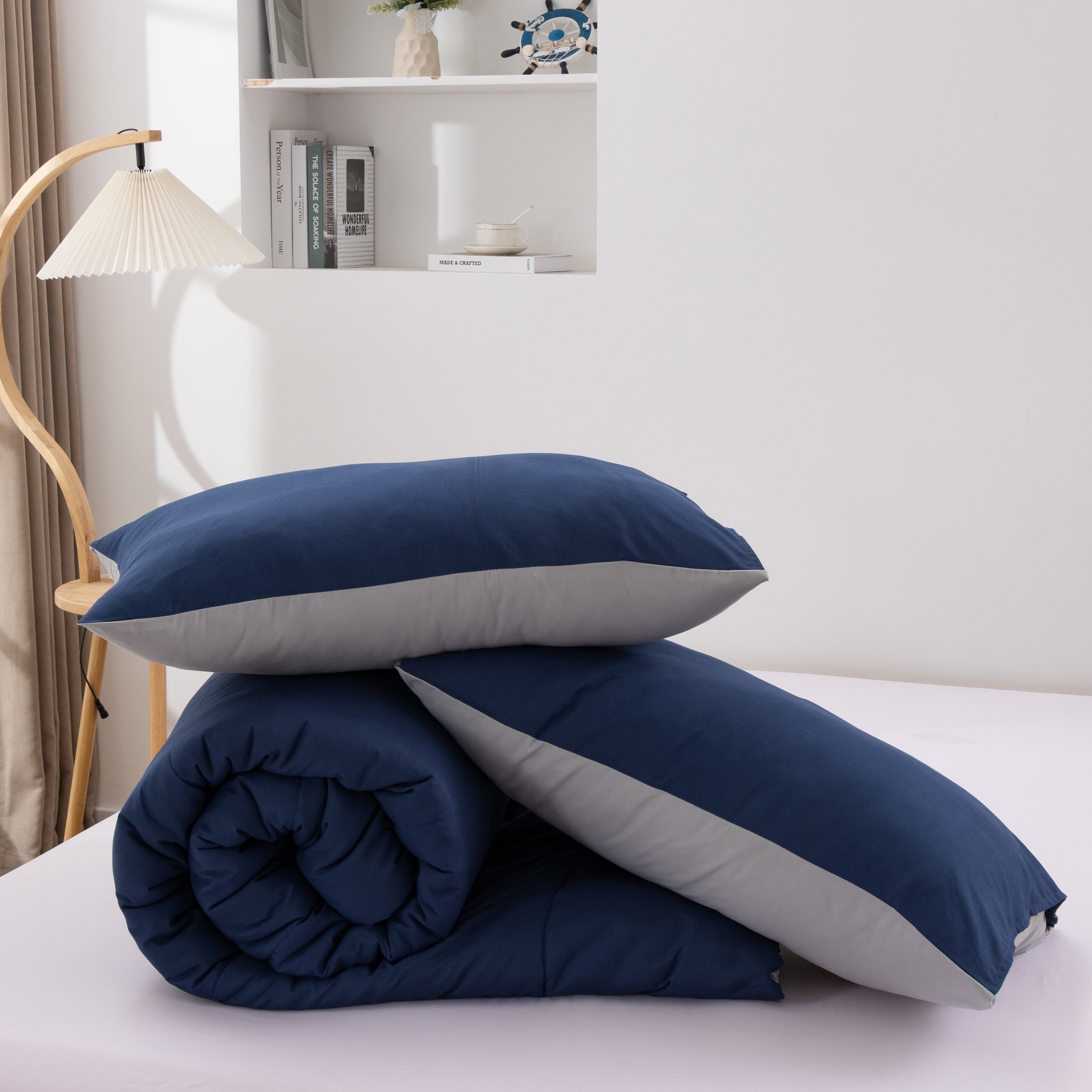 Fluffy Down Alternative Queen Comforter Set All Season Reversible Bed Set with 2 Pillow Cases 3 Pieces Bedding Sets Down Alternative Blue/Gra... - Hypoallergenic Ultra-Fluffy Quilt for Winter Detail