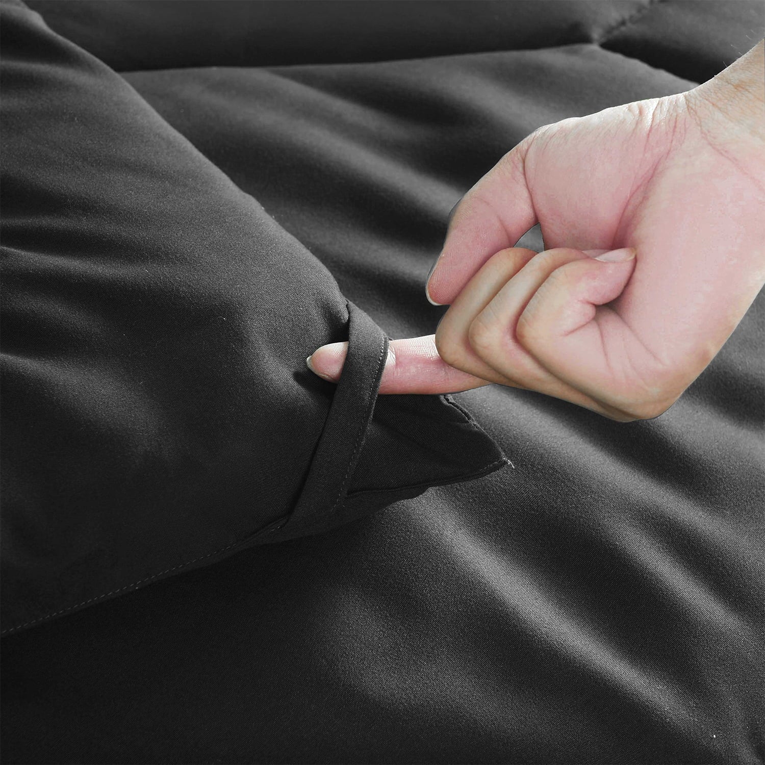 Hypoallergenic Cloud 8 PCS Modern Comforter Set with Sheets All Season Bed in a Bag, Black, Queen Size - Luxurious Quilted Duvet Cover Set Detail