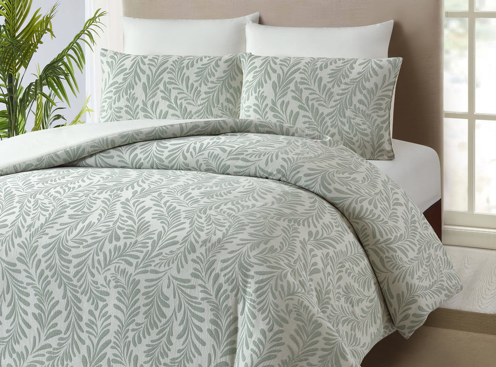 Heavyweight Warmth Botanical 3-Piece Comforter Set, Green, Full Queen, All Ages - Luxurious Quilted Duvet Cover Set Detail