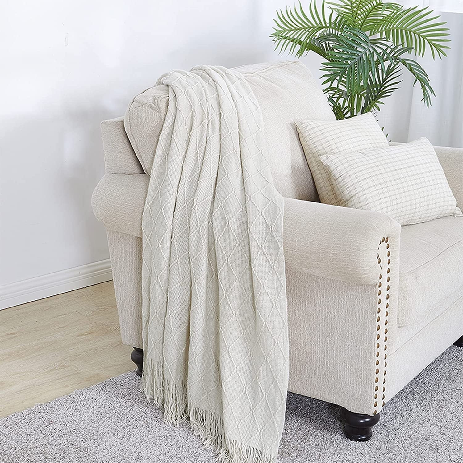 Lightweight Warm Rhombus Beige Throw Blanket, Soft and Lightweight, 50"x 60" - Luxury Knitted Decorative Throw Blanket with Fringes Detail