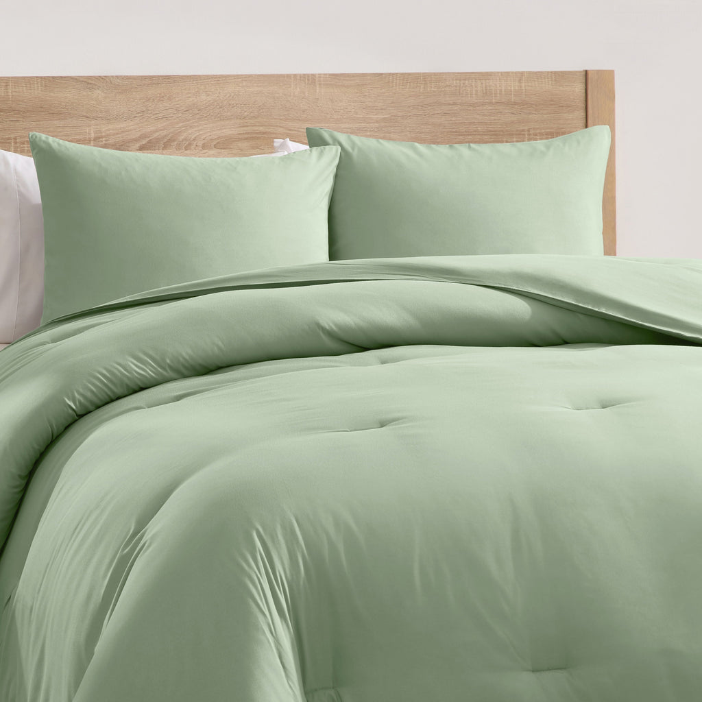 Heavyweight Warmth Comforter Sets, All Season Lightweight Solid Queen Comforter Set, 3-Pc Bedding Sets, Sage Green - All-Season Down Alternative Comforter Insert Detail