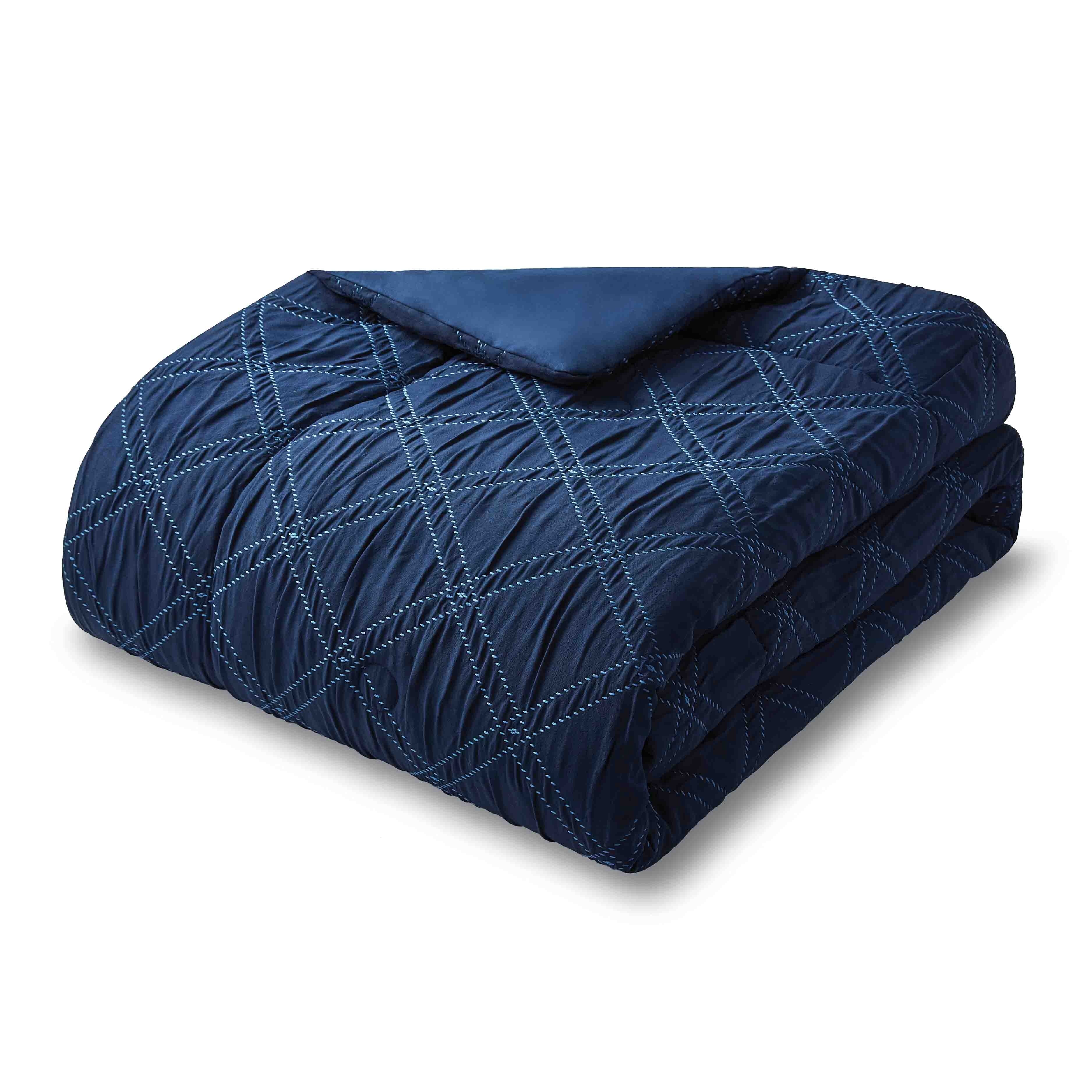 Luxurious Quilted 5-Piece Reversible Comforter Set Navy Cross Stitch Bedding with Decor Pillow and Throw, Full/Queen - Hypoallergenic Ultra-Fluffy Quilt for Winter Detail