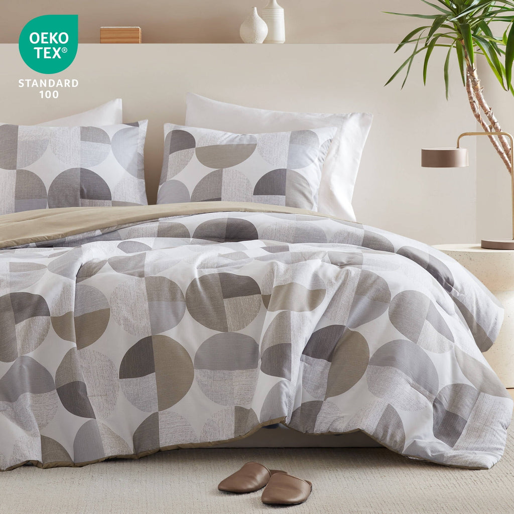All-Season Full/Queen Size Comforter Set, Tan/Gray Bedding Set for All Seasons, 3-Piece Round Geometric Print Bedding Comforter Set - Cloud-Like Soft Lightweight Bed Comforter Detail