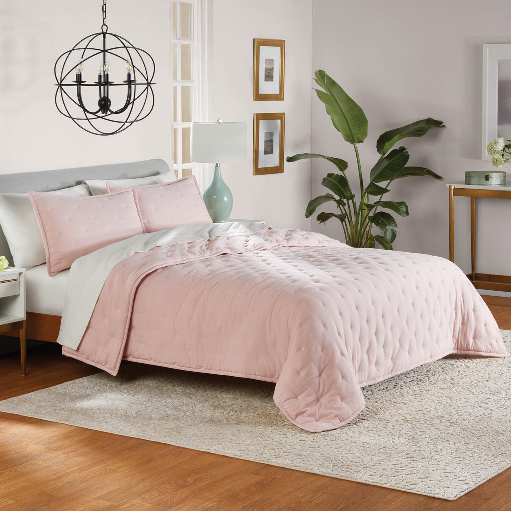 Heavyweight Warmth Full/Queen Comforter Set, Super Soft & Embroidered, 3-Piece, Pink - All-Season Down Alternative Comforter Insert Detail