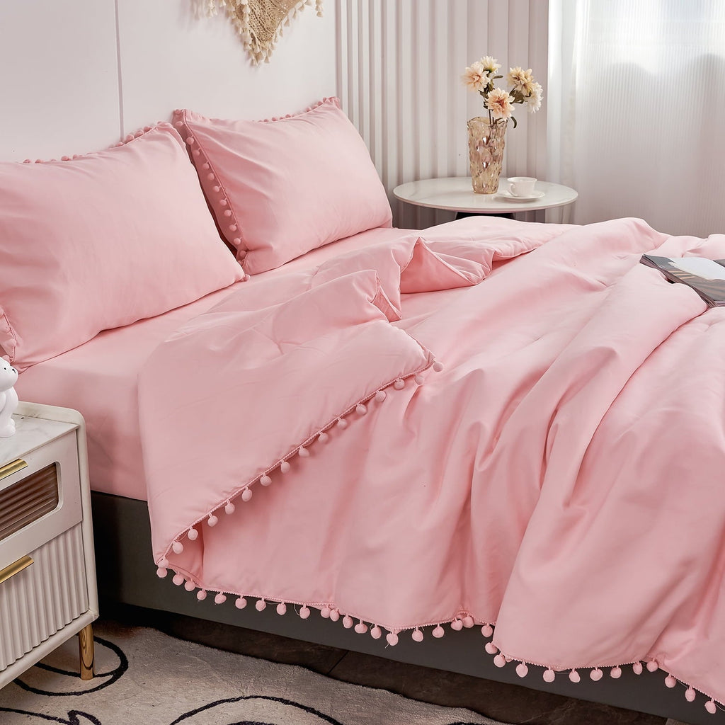 Hypoallergenic Cloud Pink Full Size Comforter Set Pom Fringe 3 Pcs Boho Chic Cute Ball Pom Blush Bedding Set Cali Soft Lightweight Solid B... - Hypoallergenic Ultra-Fluffy Quilt for Winter Detail
