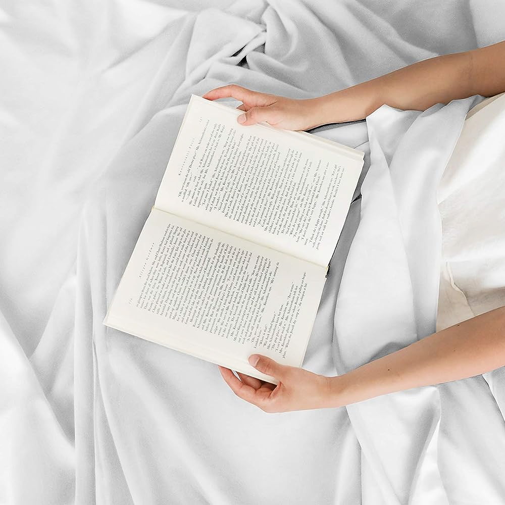 Wrinkle-Resistant 4-Piece Ultra Soft & Comfy Hotel Luxury Sheet Set - Full Size Cooling Bed Sheet Fits 8"-16" Mattresses, White - Cooling Hotel Quality Bedding Sheets and Pillowcases Detail