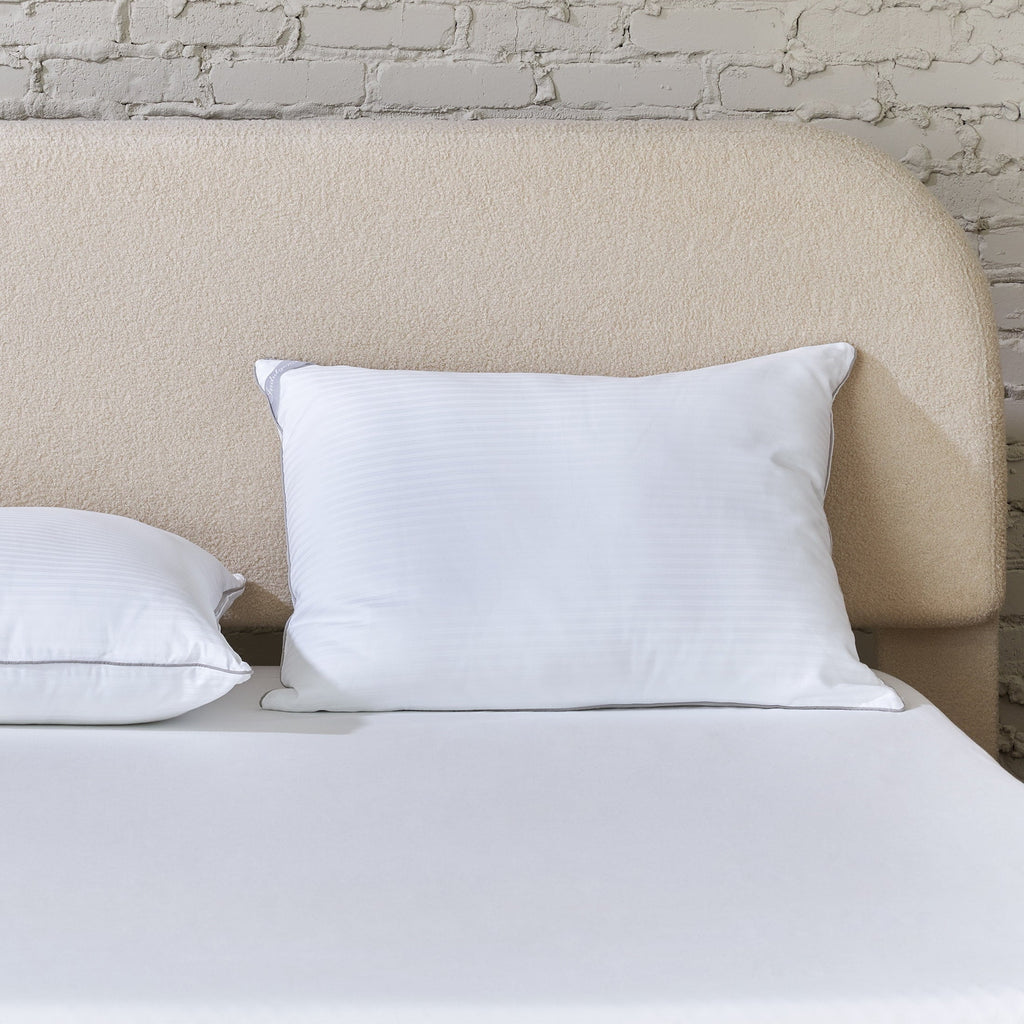 Decorative Plump Down Alternative Bed Pillow, Standard/Queen - Decorative Throw Pillow Cushion for Sofa & Bed Detail