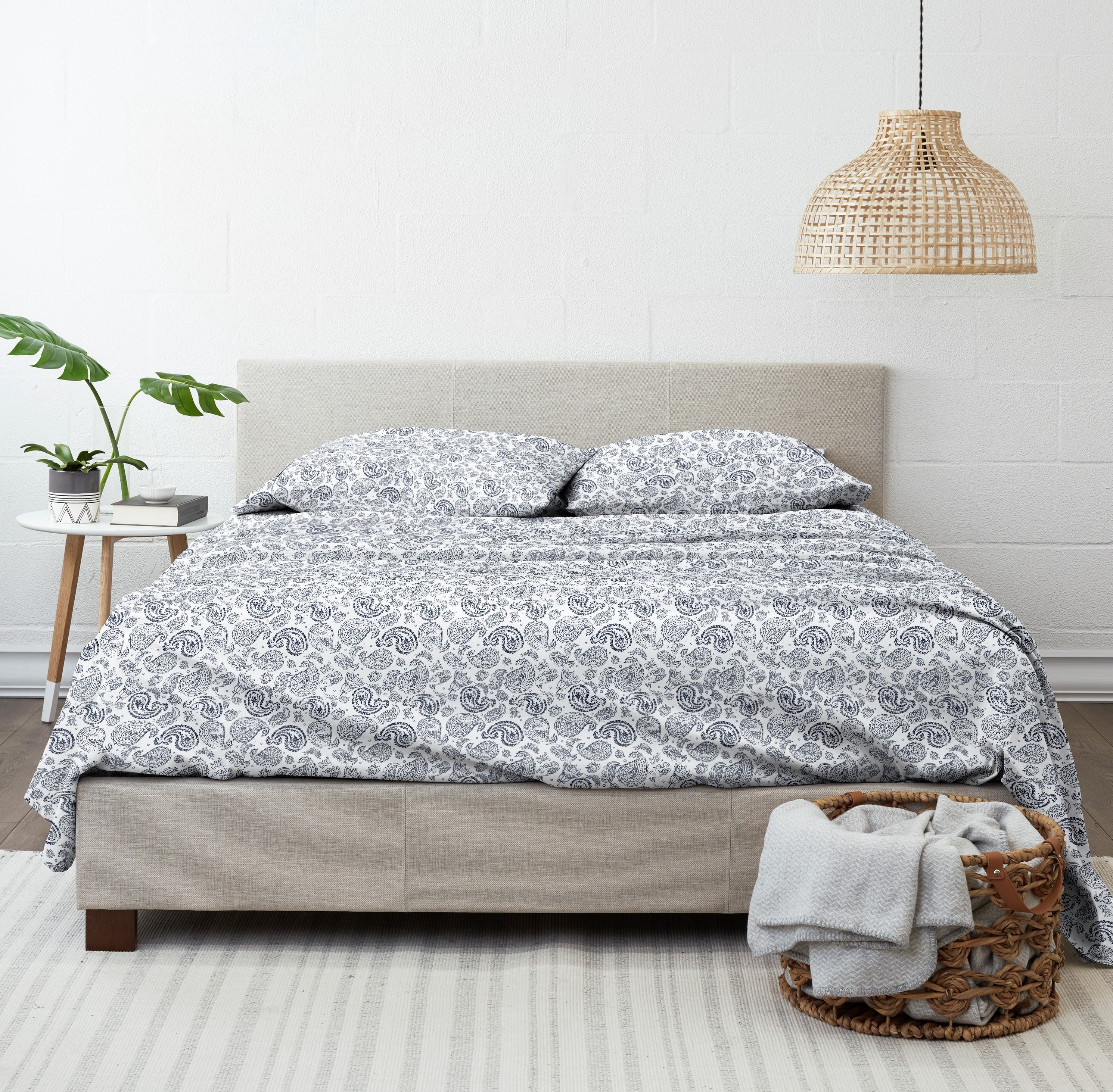 Ultra-Soft 4 Piece Pattern Microfiber Bed Sheets Set, Navy Coarse Paisley, Full - Premium Ultra-Soft Pillowcase Pair for Sleeping Detail