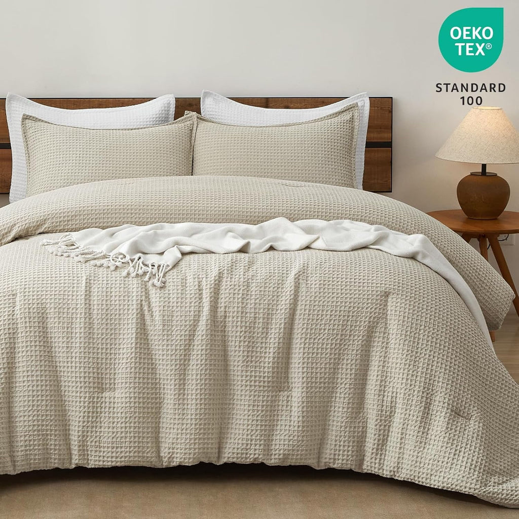 Heavyweight Warmth 3-Piece Waffle Weave Comforter Set Queen Size, Lightweight Comfy Bedding Set for All Season, Ultra Soft Textured 1 Co... - Cloud-Like Soft Lightweight Bed Comforter Detail