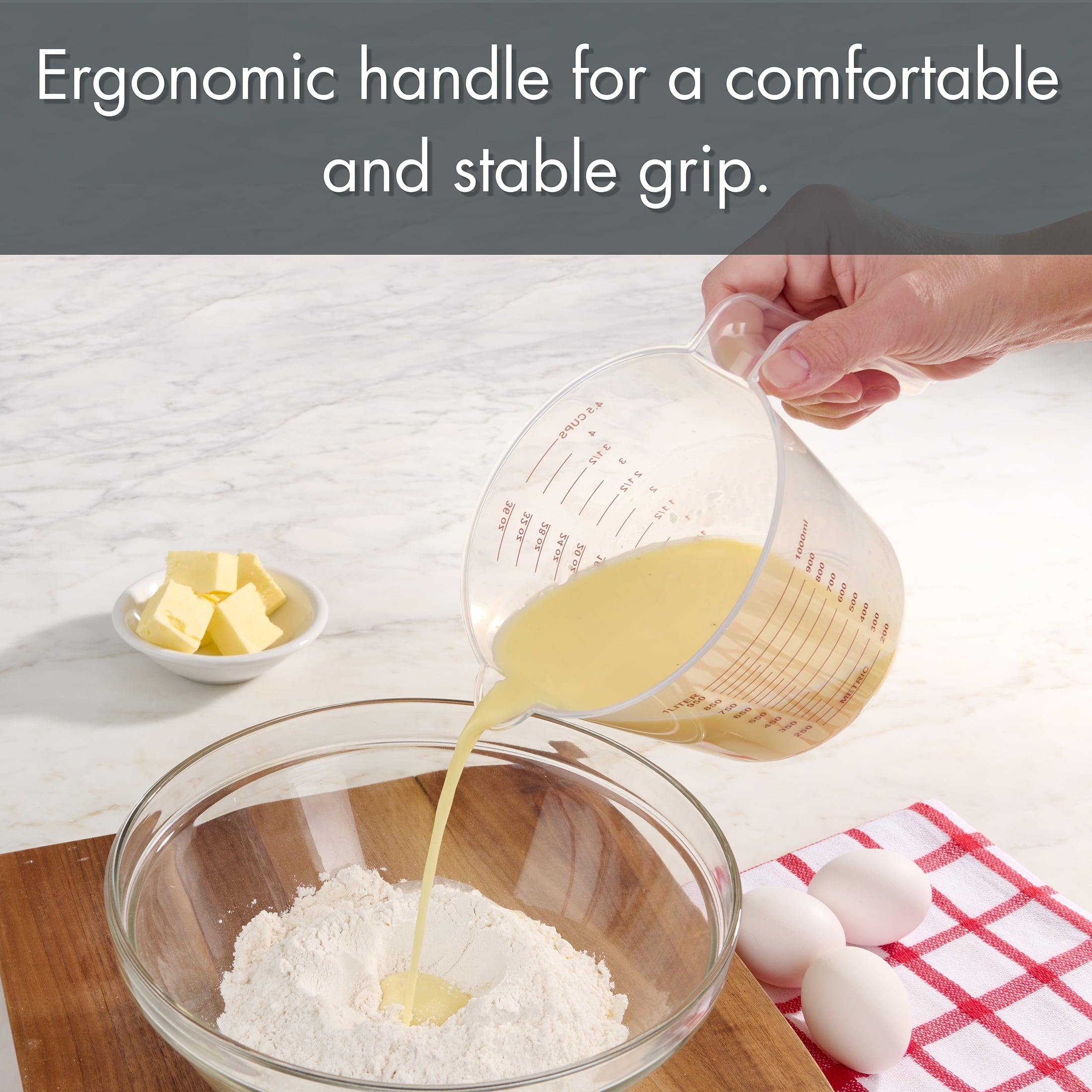 Time-Saving 3-Piece Tapered Spout Nesting Plastic Measuring Cups Set, Clear - Innovative Kitchen Helper for Modern Cooking Detail
