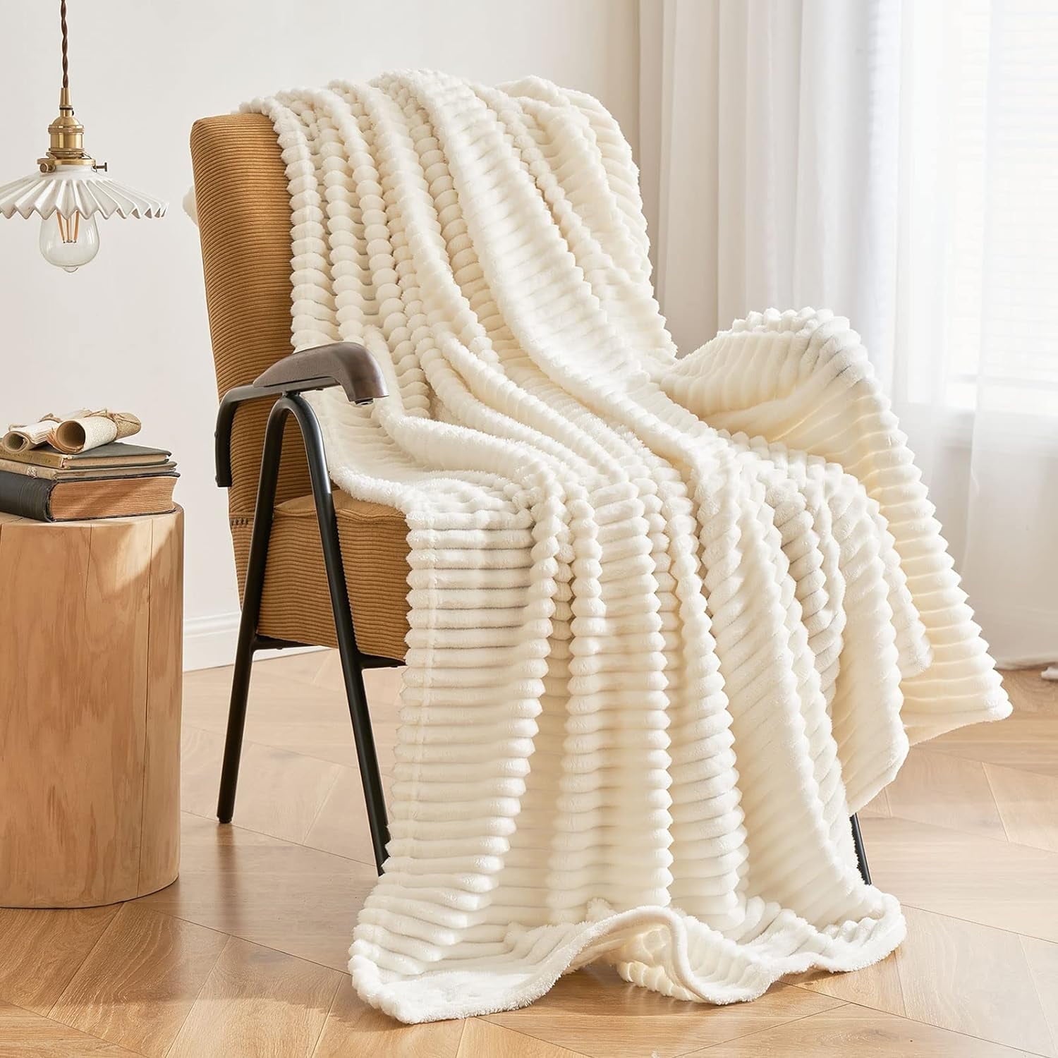 Cozy Fleece Extra Soft with Strip, Plush Fuzzy Cozy Bed s and s for Couch,Bed,Sofa,Lightweight and Versatile s for Office Bedroom... - Super Soft Reversible Sherpa Flannel Blanket - Default Title